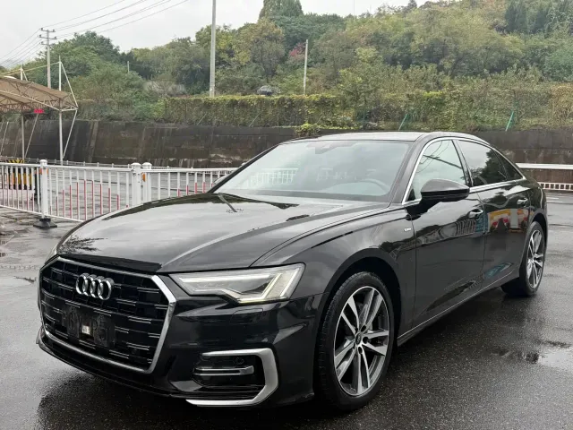 Фотография автомобиля — Audi A6L