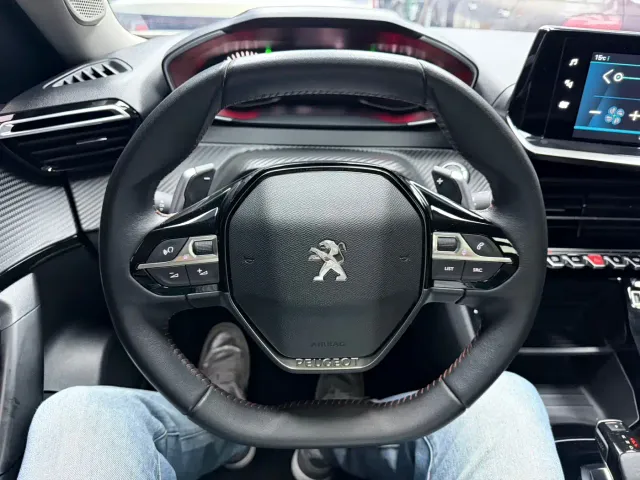 Peugeot 2008 — Фото автомобиля 18
