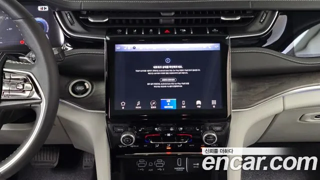 Jeep Cherokee WL — Фото автомобиля 14