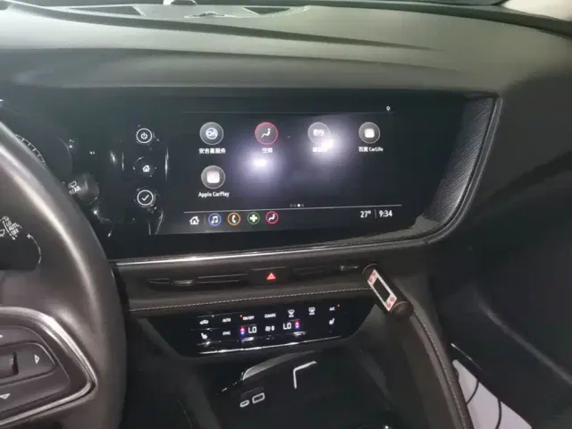 Buick Envision Plus — Фото автомобиля 12