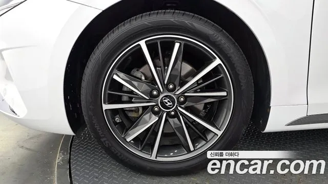 Hyundai Grandeur Новый Grandeur IG — Фото автомобиля 5