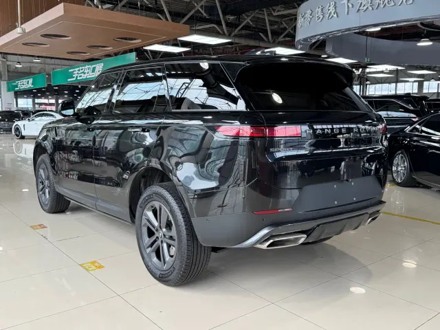Land Rover Range Rover Sport — Фото автомобиля 7