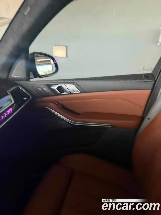 BMW X7 — Фото автомобиля 8