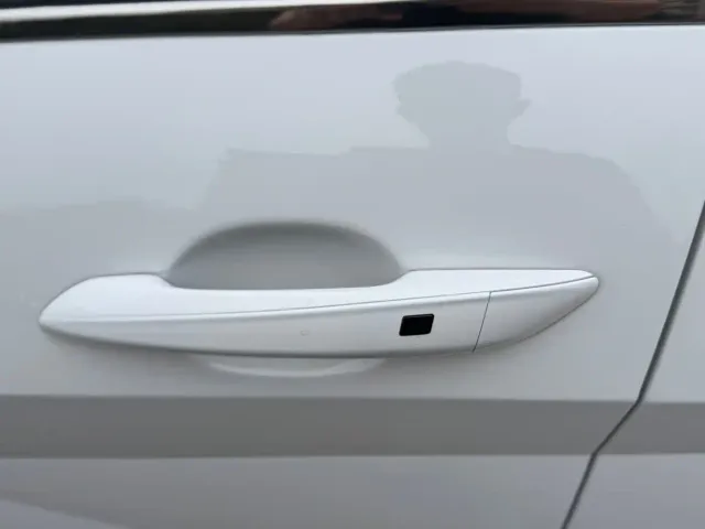 Hyundai Elantra — Фото автомобиля 12