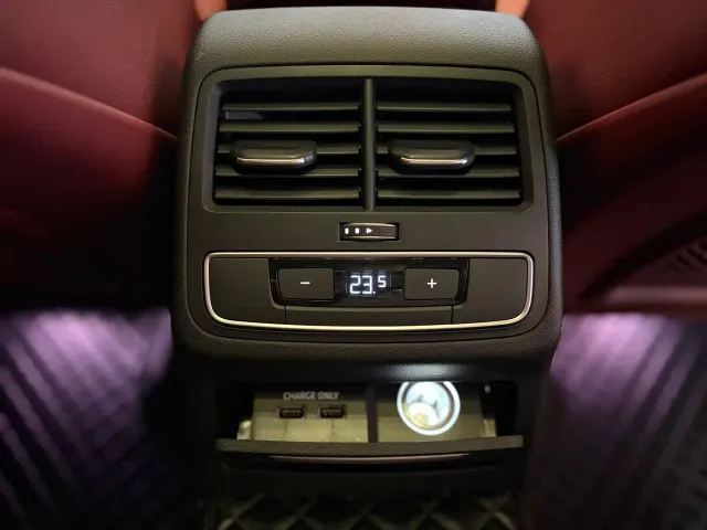 Audi A4L — Фото автомобиля 14