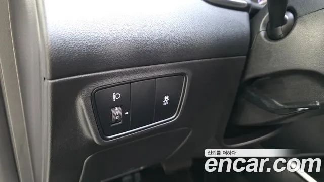 Hyundai Tucson Tucson (NX4) Дизель 2.0 2WD — Фото автомобиля 13
