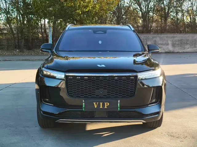 Li Auto ONE — Фото автомобиля 2