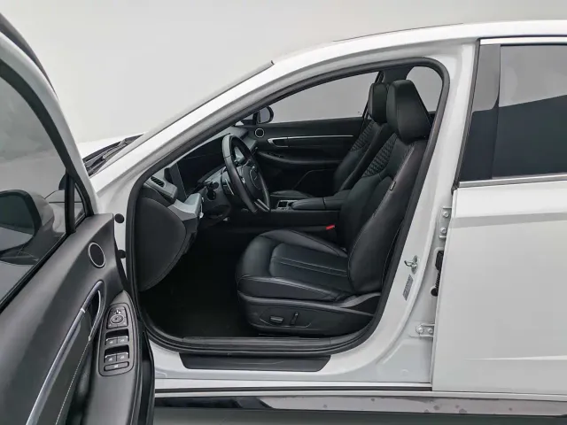 Hyundai Sonata — Фото автомобиля 7