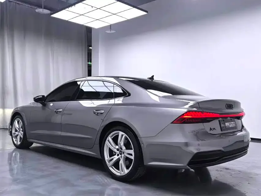 Audi Audi A7L 2022 45 TFSI quattro S-line Wind Rider — Фото автомобиля 7
