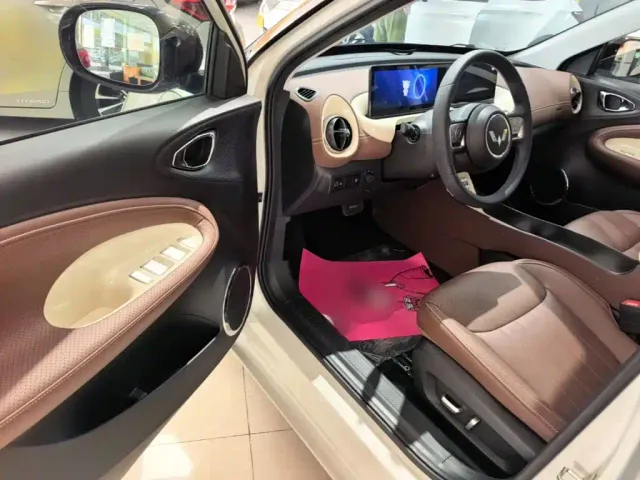 Wuling Bingo — Фото автомобиля 15