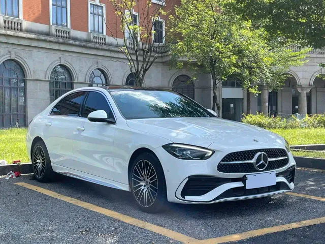 Mercedes-Benz C-Class — Фото автомобиля 3