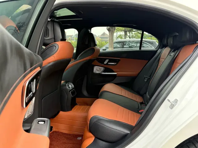 Mercedes-Benz C-Class — Фото автомобиля 13