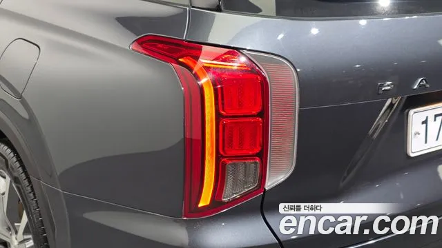 Hyundai Palisade Palisade Дизель 2.2 2WD — Фото автомобиля 21