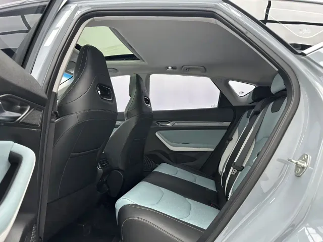 Geely Emgrand S — Фото автомобиля 6