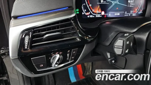 BMW 5 Series G30 — Фото автомобиля 27