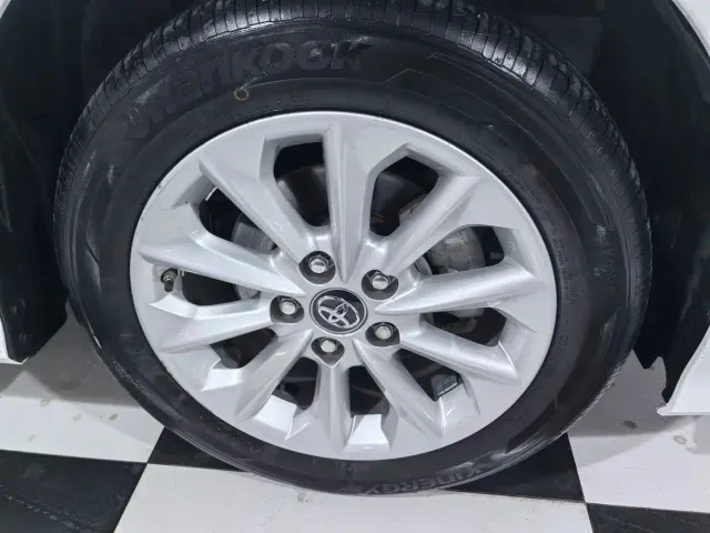 Toyota Corolla — Фото автомобиля 8