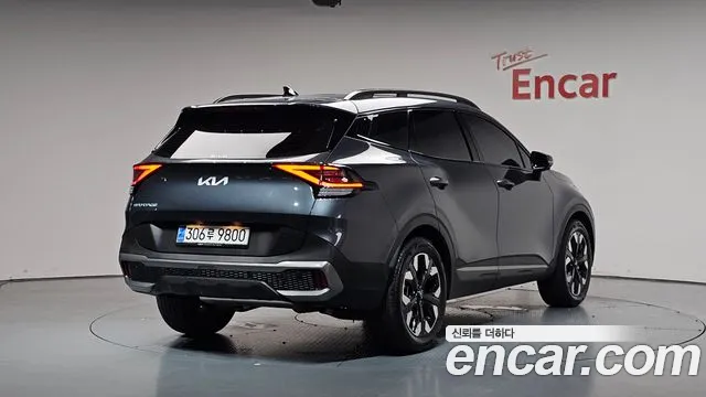 Kia Sportage Sportage 5-е поколение Бензин 1.6 турбо 2WD — Фото автомобиля 2