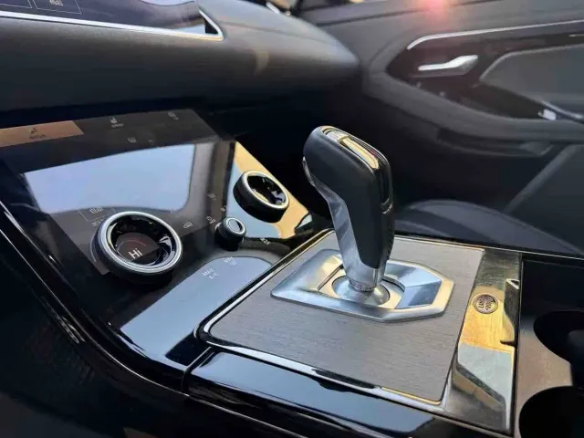 Land Rover Range Rover Evoque — Фото автомобиля 6