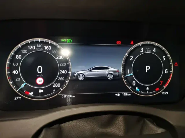 Jaguar XEL — Фото автомобиля 11