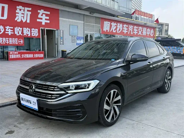 Фотография автомобиля — Volkswagen Sagitar