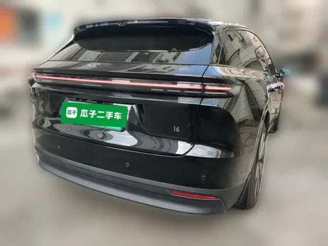 Li Auto i6 — Фото автомобиля 4