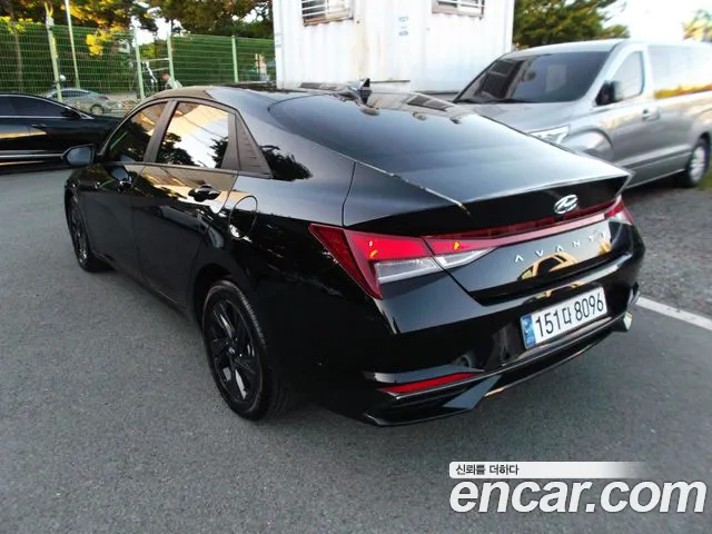 Hyundai Avante CN7 — Фото автомобиля 5