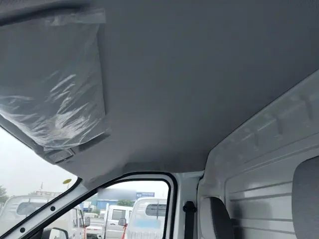 Wuling Yangguang — Фото автомобиля 13