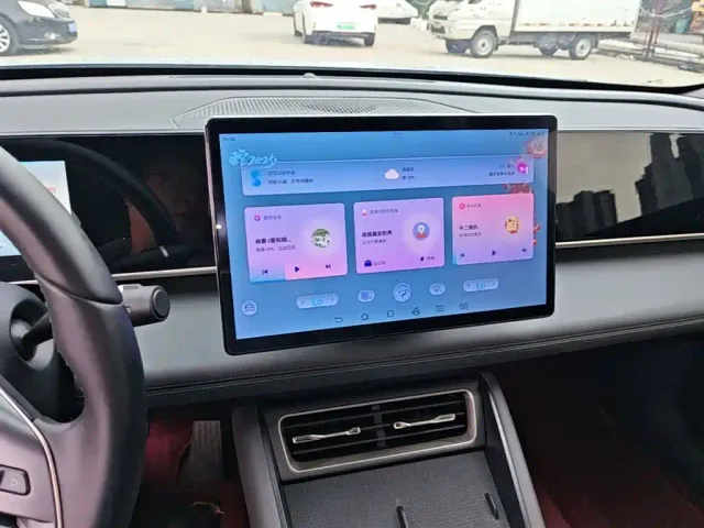 BYD Qin L — Фото автомобиля 12