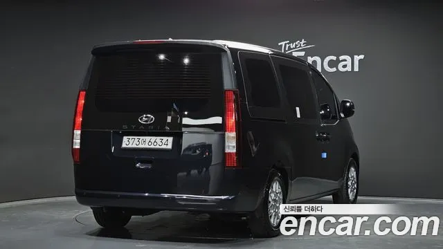 Hyundai Staria Staria Tourer 9 мест — Фото автомобиля 2