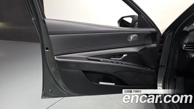 Hyundai AVANTE Avante (CN7) — Фото автомобиля 20