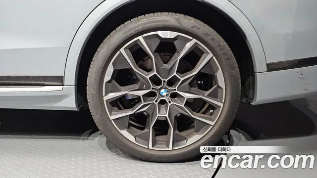 BMW X7 — Фото автомобиля 19