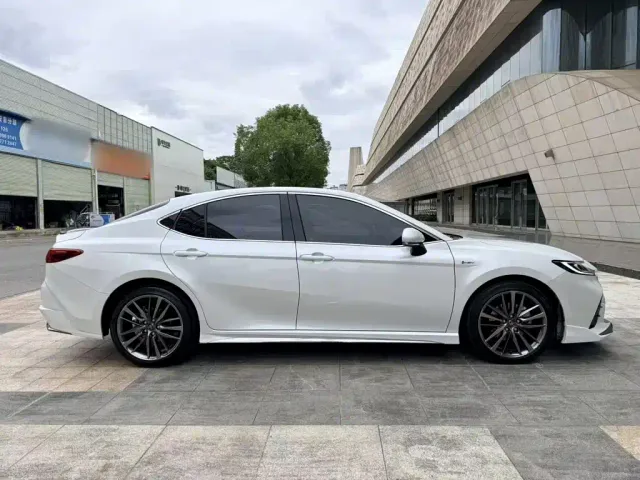Toyota Camry — Фото автомобиля 15