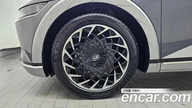 Hyundai Ioniq 5 — Фото автомобиля 5