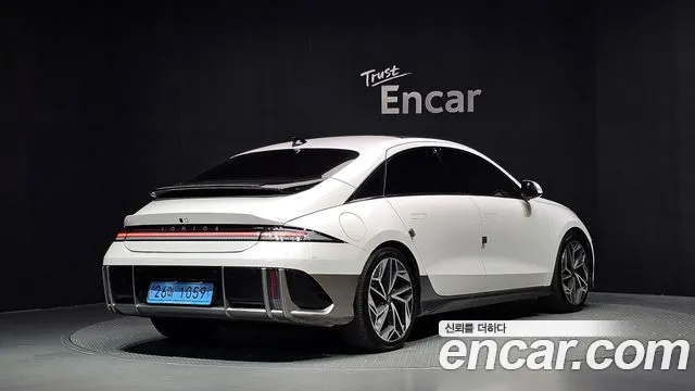 Hyundai Ioniq 6 — Фото автомобиля 2