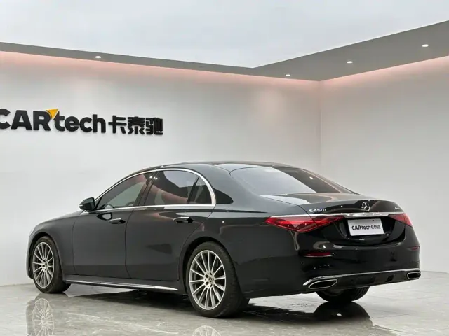 Mercedes-Benz S-Class — Фото автомобиля 3