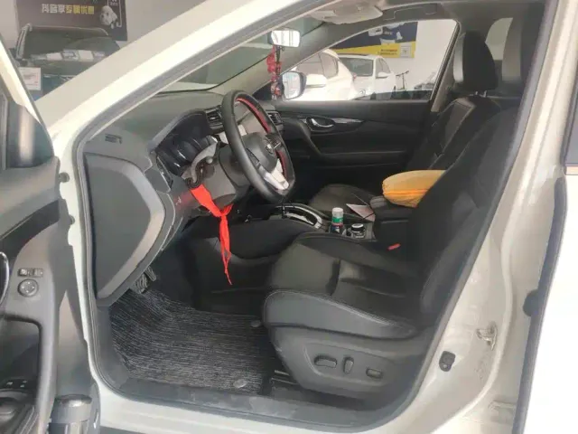 Nissan X-Trail — Фото автомобиля 9