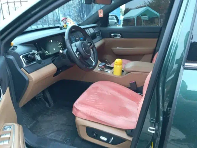 Li Auto ONE — Фото автомобиля 9
