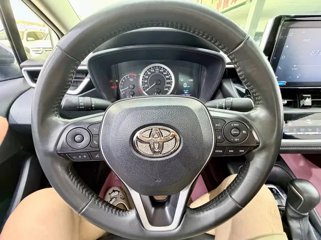 Toyota Corolla — Фото автомобиля 10