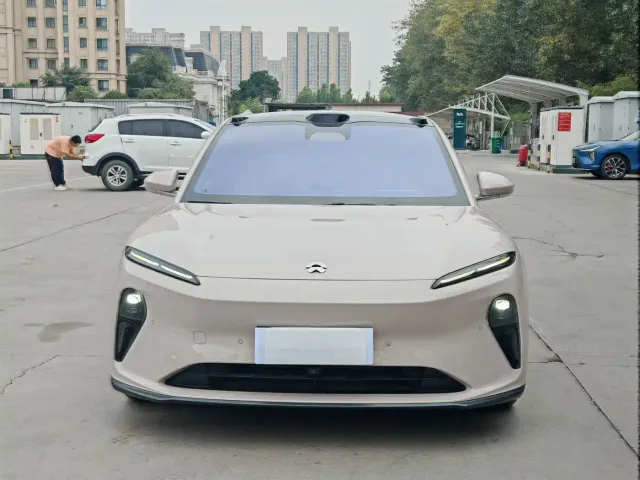 Nio ET5 Touring — Фото автомобиля 2