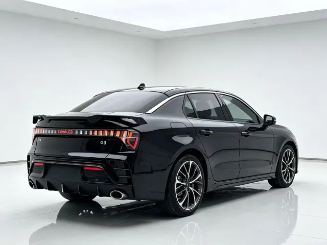 Lynk & Co 03 — Фото автомобиля 7