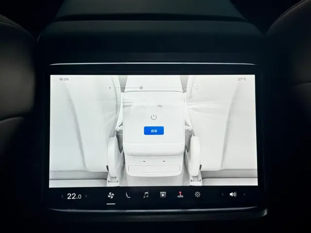 Tesla Model X 2023 Dual Motor All-Wheel Drive Edition — Фото автомобиля 12