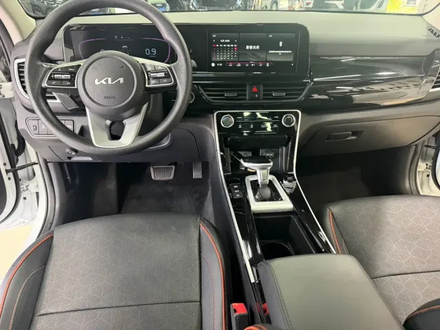 Kia Seltos — Фото автомобиля 17