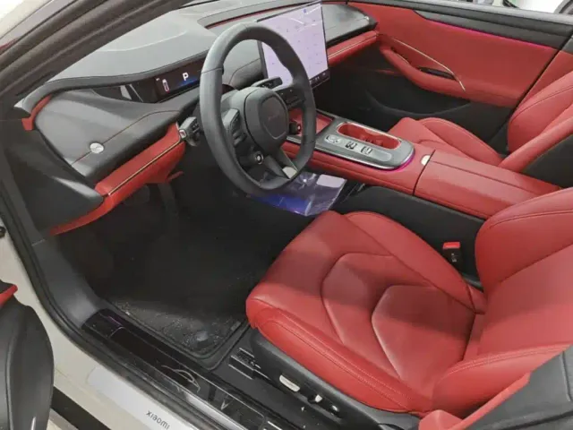 Xiaomi SU7 — Фото автомобиля 15