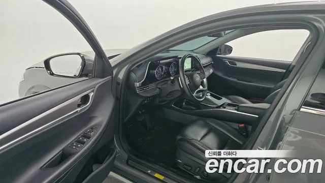 Hyundai Grandeur Premium — Фото автомобиля 10