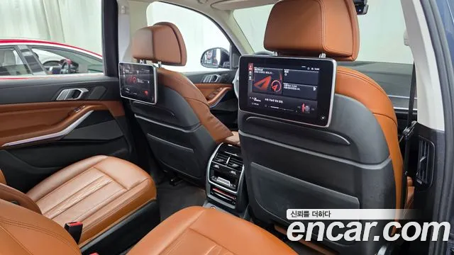 BMW X7 — Фото автомобиля 17