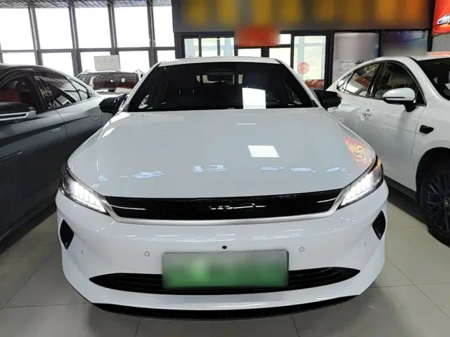 BYD Qin PLUS — Фото автомобиля 2