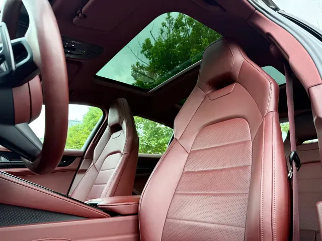 Porsche Panamera — Фото автомобиля 12