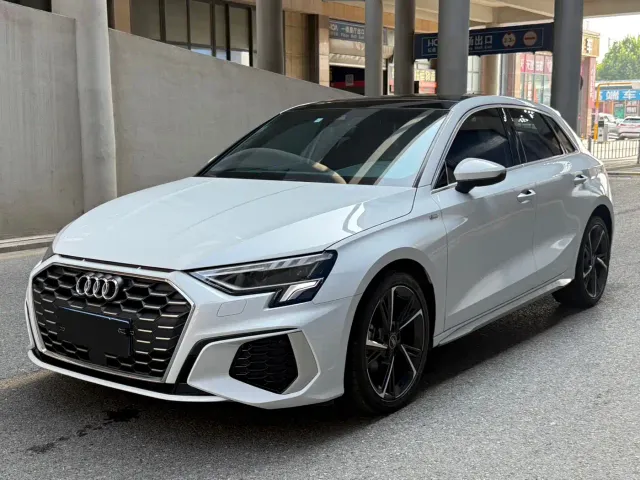 Фотография автомобиля — Audi A3