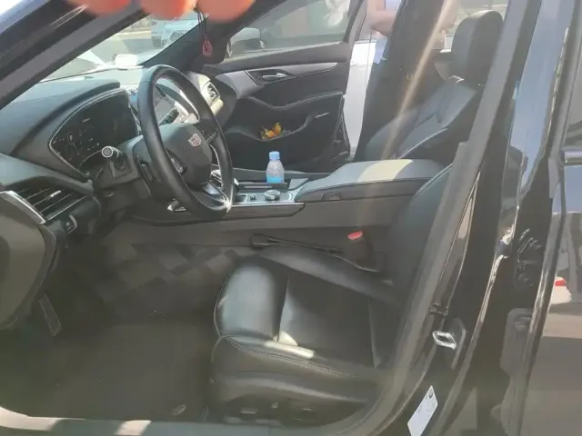 Cadillac CT5 — Фото автомобиля 9