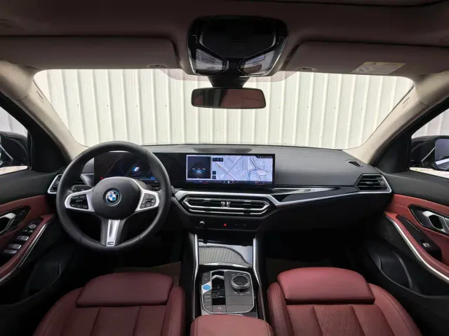 BMW i3 — Фото автомобиля 11
